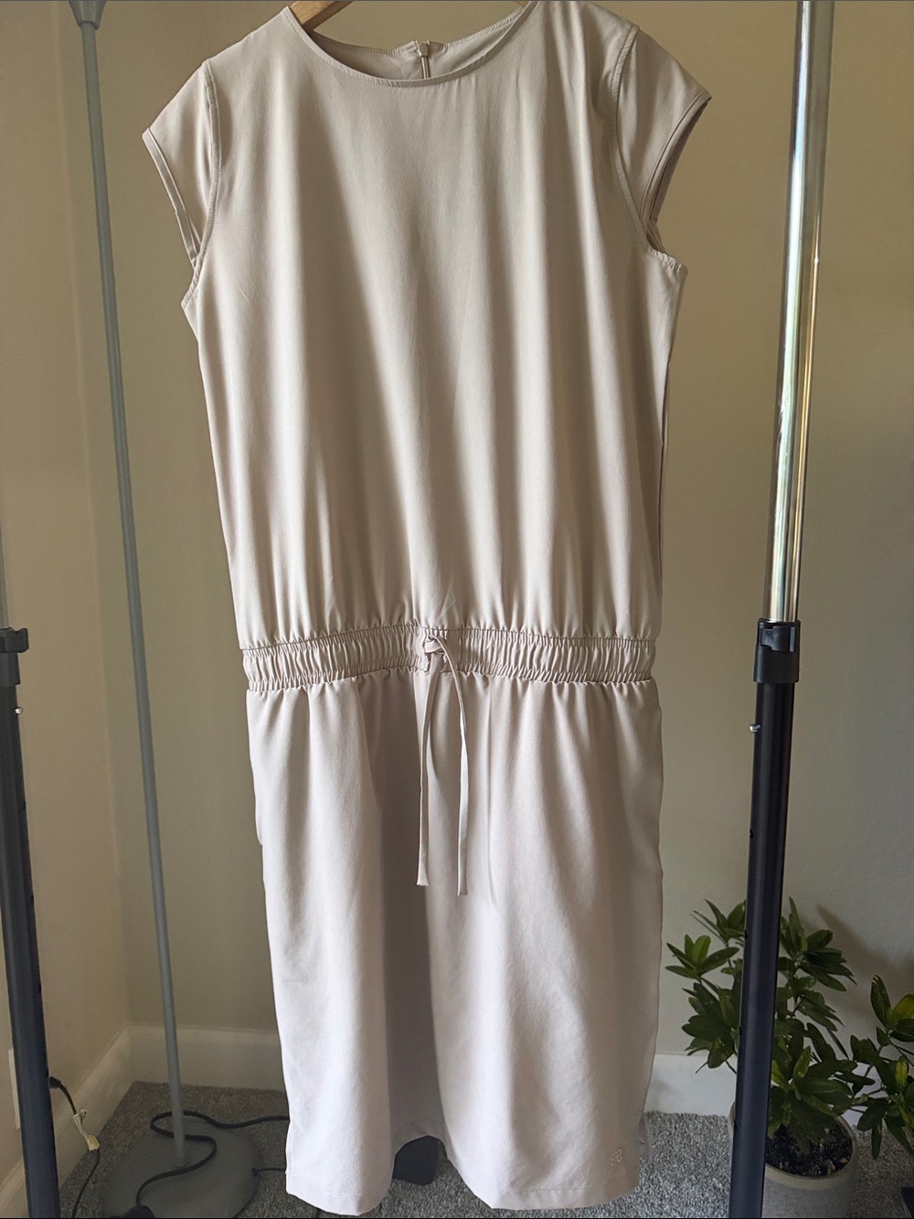 Albion Fit Going Places Dress Taupe Beige Size M - Picture 2 of 7